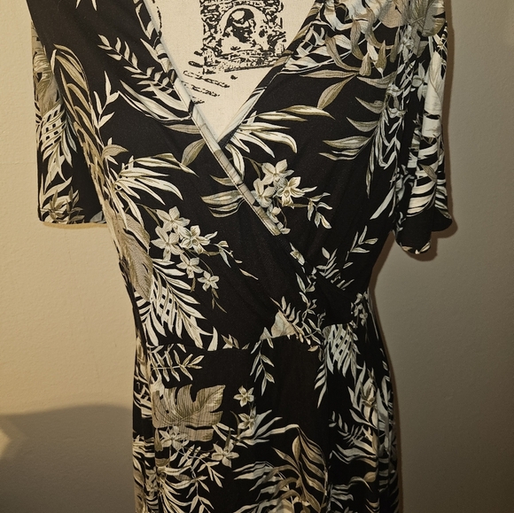 41 Hawthorn Womans V Neck Short Sleeve Dress Size Xl - Picture 4 of 11